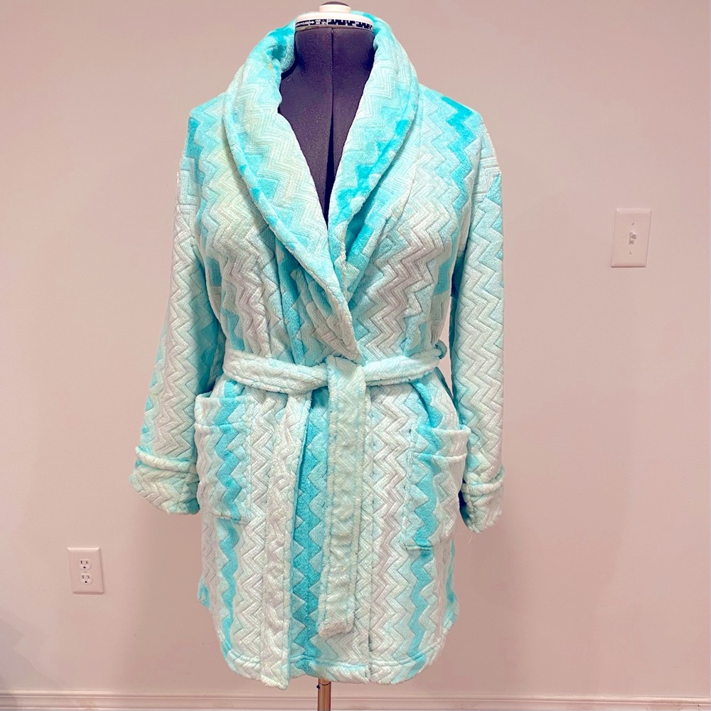 Nearly new Bath robe